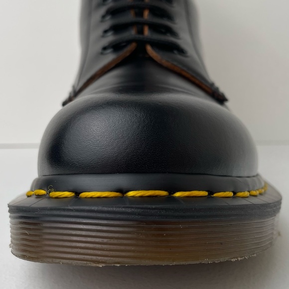 Dr. Martens MIE Black Quilon Leather 1460 England Boots UK 8 - Picture 10 of 16